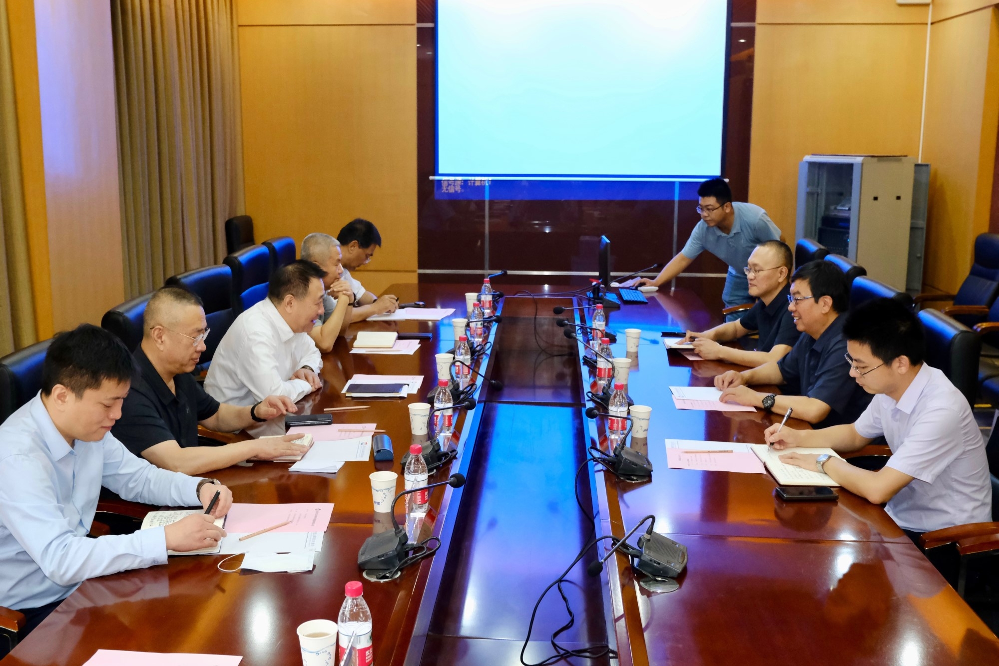 工投集團黨委書記、董事長金輝拜訪西北有色金屬研究院